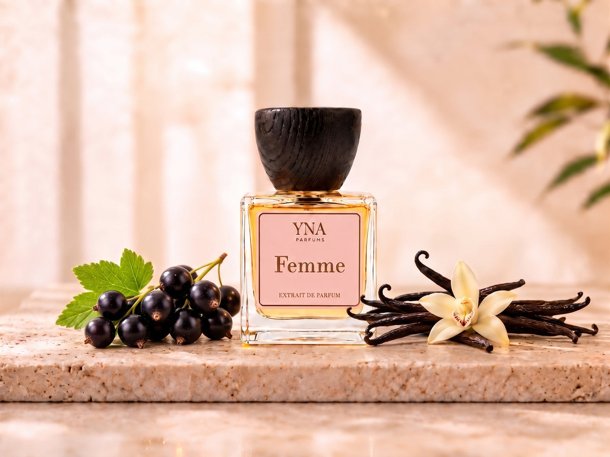 YNA Parfums Femme Extrait de Parfum 50ml with blackcurrants and vanilla pods and vanilla flower